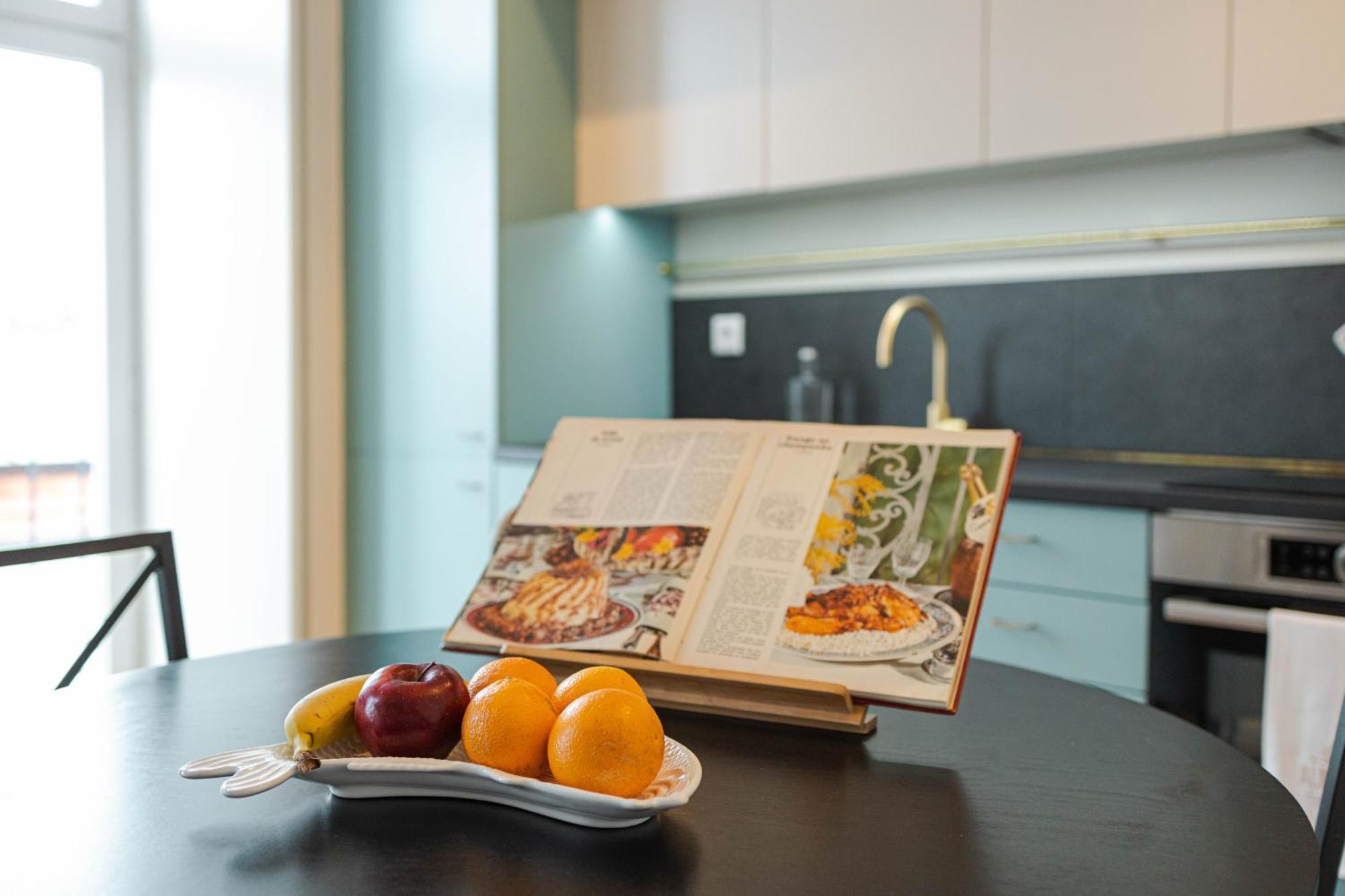 Almaria - Ex Libris Apartments | Chiado Lisboa Ngoại thất bức ảnh