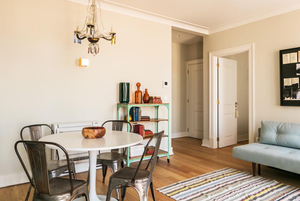 Almaria - Ex Libris Apartments | Chiado Lisboa Ngoại thất bức ảnh